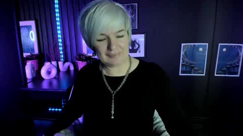 Carmen online show from November 2025 09:24:02 PM