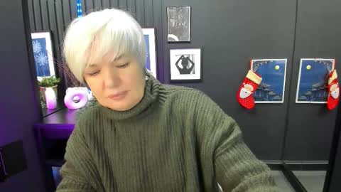 Carmen online show from January 2026 08:34:02 PM