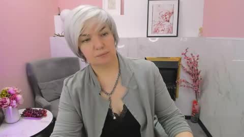 Snapshot of carmensoft chatting on April 2026 09:13:01 AM Carmen online show from April 2026 09:13:01 AM