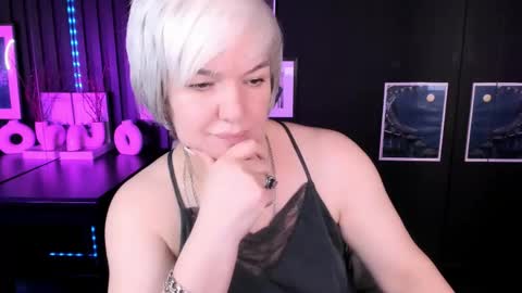 Snapshot of carmensoft chatting on May 2026 01:56:01 AM Carmen online show from May 2026 01:56:01 AM