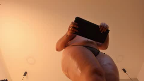 Snapshot of caro_zapata chatting on May 2026 05:46:02 AM Carolina online show from May 2026 05:46:02 AM