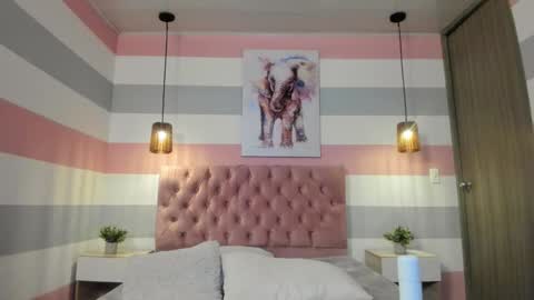 Snapshot of carol_pinter chatting on February 2025 01:05:01 AM Carol online show from February 2025 01:05:01 AM