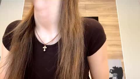 Snapshot of carolecronan chatting on February 2026 06:39:02 AM Lisa online show from February 2026 06:39:02 AM