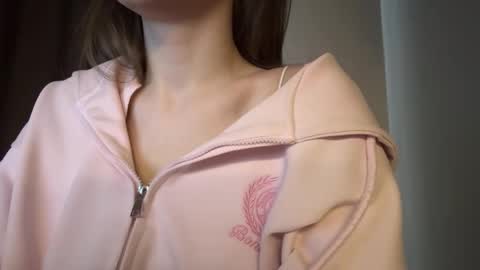 Snapshot of carolecronan chatting on February 2026 07:07:01 AM Lisa online show from February 2026 07:07:01 AM