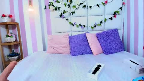 Snapshot of carolina_hernandez22 chatting on March 2025 01:03:02 PM Carolina online show from March 2025 01:03:02 PM
