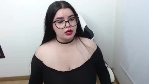 Snapshot of carolina_lee12 chatting on April 2026 02:11:02 AM carolina online show from April 2026 02:11:02 AM
