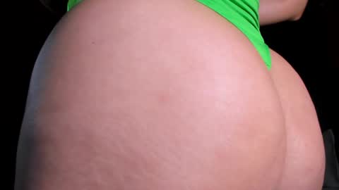 Snapshot of carolina_ml chatting on June 2026 01:49:01 PM CarolinaM online show from June 2026 01:49:01 PM