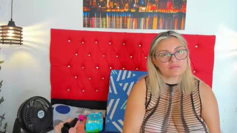 Snapshot of carolinacrus01 chatting on October 2025 03:02:02 PM Carolina online show from October 2025 03:02:02 PM