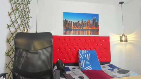 Snapshot of carolinacrus01 chatting on November 2025 03:36:01 PM Carolina online show from November 2025 03:36:01 PM