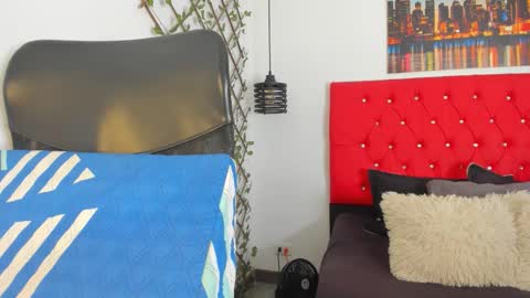 Snapshot of carolinacrus01 chatting on December 2025 03:17:01 PM Carolina online show from December 2025 03:17:01 PM