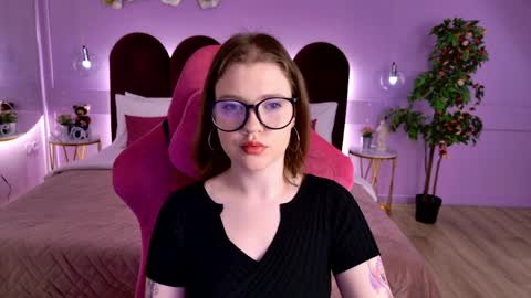 Snapshot of carolinasherry chatting on May 2026 05:37:01 AM carolinasherry online show from May 2026 05:37:01 AM