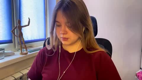 Snapshot of carolindueno chatting on February 2026 07:39:01 AM carolindueno online show from February 2026 07:39:01 AM