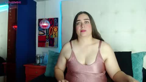 --- Caroline --- online show from May 2026 02:13:01 PM