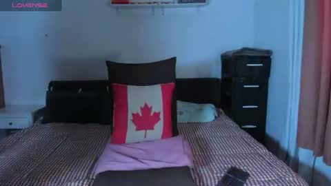 Snapshot of caroline_east chatting on July 2026 02:16:01 AM caroline_east online show from July 2026 02:16:01 AM