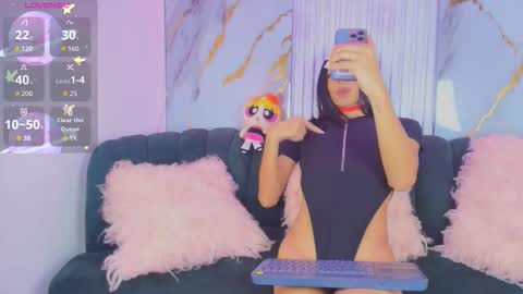 caroline_foster1 online show from January 2026 03:30:02 AM