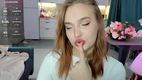 Caro online show from December 2024 11:51:01 PM