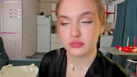 Caro online show from December 2024 02:21:02 AM