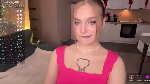 Caro online show from February 2025 10:21:01 PM