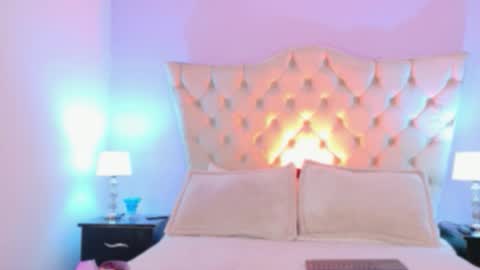 Caroline online show from March 2026 07:51:02 PM