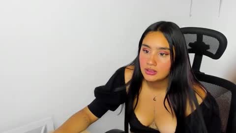 caroline_rodriguez_9 online show from December 2025 07:20:01 PM