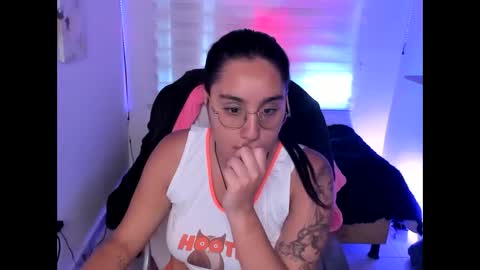 caroline_rodriguez_9 online show from February 2026 06:58:02 PM