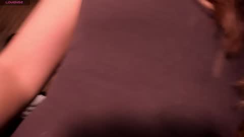 Caro online show from November 2025 10:39:02 AM