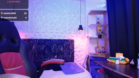 Snapshot of carolinescoth_dl chatting on January 2025 08:25:02 PM Caroline Scoth online show from January 2025 08:25:02 PM