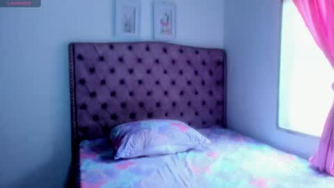 Snapshot of carolinewhite01 chatting on October 2025 12:15:02 PM Caroline online show from October 2025 12:15:02 PM