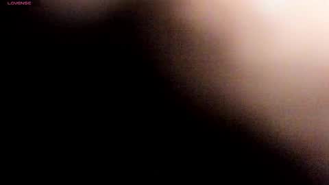 Snapshot of carolinewhite01 chatting on October 2025 02:31:01 PM Caroline online show from October 2025 02:31:01 PM