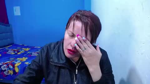 Snapshot of carolinhe_ chatting on June 2026 09:59:01 PM Carolinhe online show from June 2026 09:59:01 PM