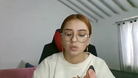 Snapshot of carolinnapinkman chatting on May 2026 08:26:02 PM carolinnapinkman online show from May 2026 08:26:02 PM