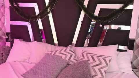 Caro Gmez  online show from January 2025 07:11:01 PM