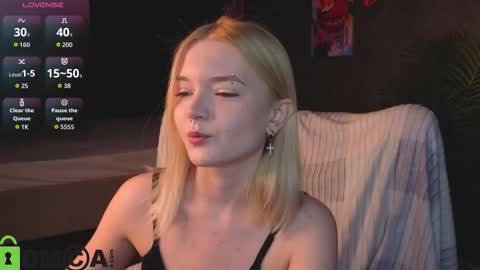 Snapshot of carrie_foster chatting on March 2026 12:56:01 PM Carrie foster online show from March 2026 12:56:01 PM