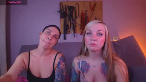 Snapshot of carrie_moonshine chatting on February 2026 06:59:01 PM Carrie online show from February 2026 06:59:01 PM