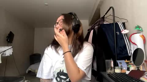 Snapshot of carrollaforte chatting on November 2025 05:10:01 AM Emilia online show from November 2025 05:10:01 AM