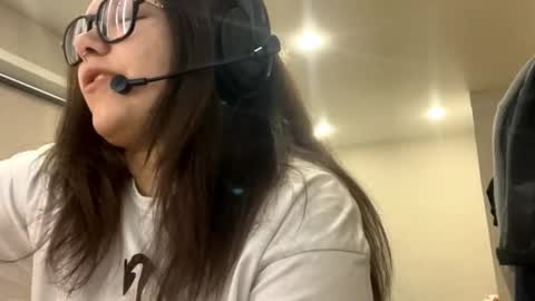 Snapshot of carrollaforte chatting on December 2025 03:55:01 AM Emilia online show from December 2025 03:55:01 AM