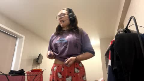 Snapshot of carrollaforte chatting on December 2025 03:59:02 AM Emilia online show from December 2025 03:59:02 AM