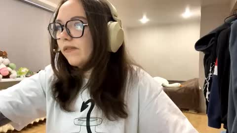 Snapshot of carrollaforte chatting on December 2025 03:44:02 AM Emilia online show from December 2025 03:44:02 AM