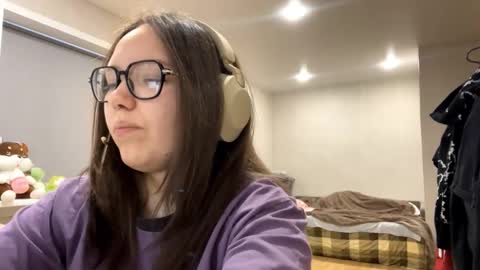 Snapshot of carrollaforte chatting on December 2025 03:35:01 AM Emilia online show from December 2025 03:35:01 AM