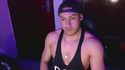 Snapshot of casas_oom chatting on February 2025 05:51:01 AM online show from February 2025 05:51:01 AM