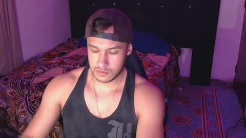 Snapshot of casas_oom chatting on September 2025 04:23:01 AM online show from September 2025 04:23:01 AM