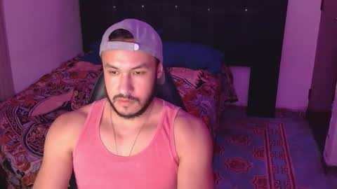 Snapshot of casas_oom chatting on October 2025 04:33:01 AM online show from October 2025 04:33:01 AM