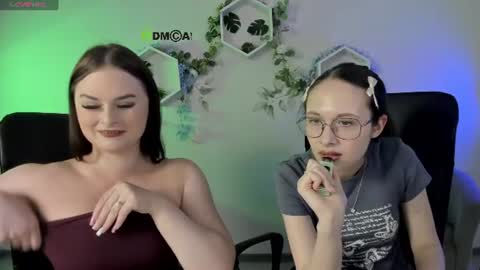 Snapshot of casey_meow_ chatting on July 2026 08:42:01 AM casey_meow_ online show from July 2026 08:42:01 AM