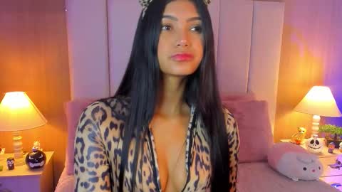 Casey Pierce  New Account online show from November 2025 04:20:02 PM