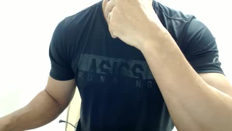 Snapshot of cashmastermuscle77 chatting on May 2026 10:24:02 AM cashmastermuscle77 online show from May 2026 10:24:02 AM