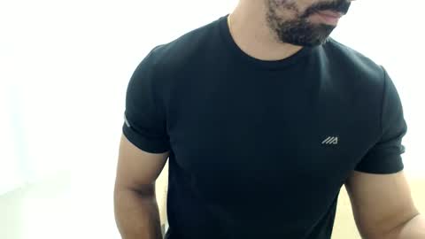 Snapshot of cashmastermuscle77 chatting on June 2026 07:07:01 PM cashmastermuscle77 online show from June 2026 07:07:01 PM