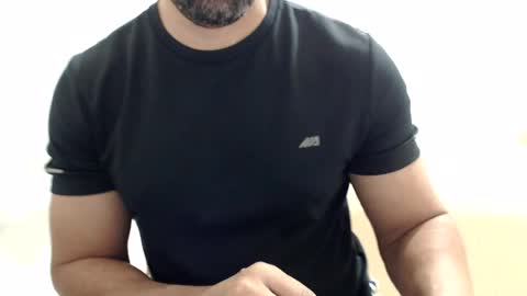 Snapshot of cashmastermuscle77 chatting on July 2026 09:36:02 AM cashmastermuscle77 online show from July 2026 09:36:02 AM