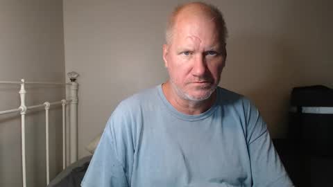 CasinoCam online show from April 2026 03:28:01 PM