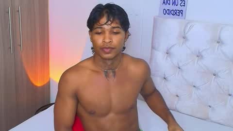 Snapshot of cassian_gold chatting on June 2026 02:01:01 AM CASSIAN GOLD online show from June 2026 02:01:01 AM