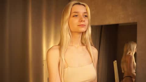 Cassie online show from February 2025 08:44:01 PM